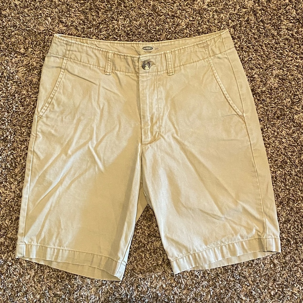 Old Navy Tan/ Khaki 7” shorts 30 Waist